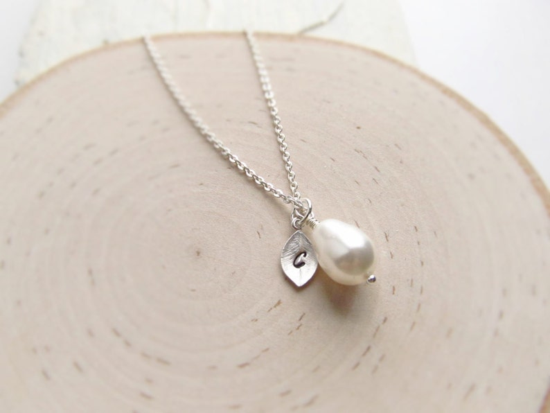 Personalized Silver Teardrop Pearl Necklace With Initial Etsy