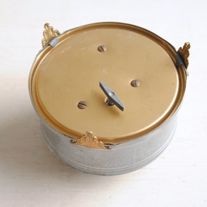 Vintage Jewelry Music Box, Round Silver Box image 10