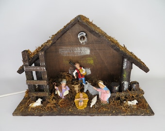 Small Vintage Nativity Scene with Attached Figures Italy