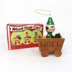 Vintage AMICO Santa's Helper Wood Noel Cart Christmas Tree Ornament 6412