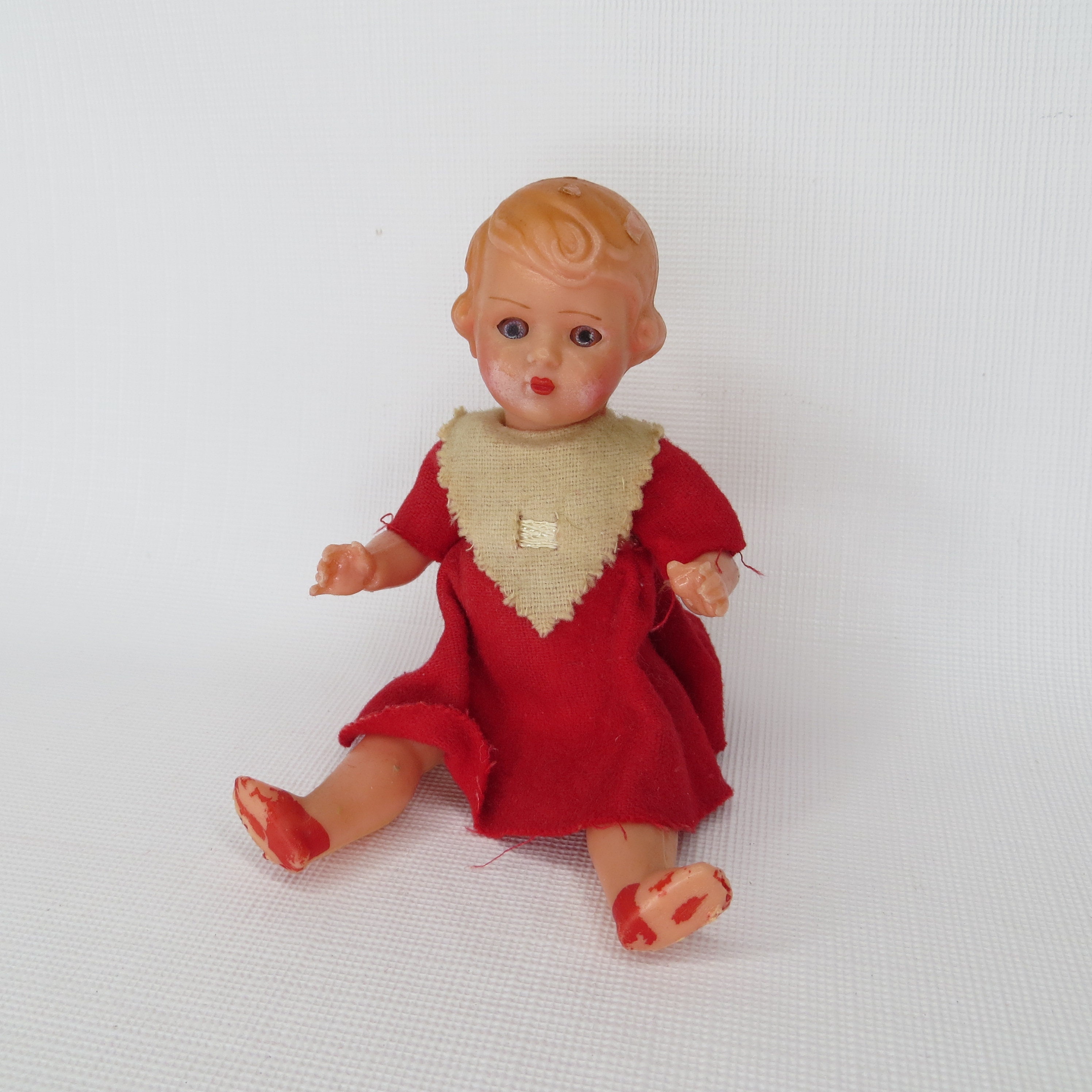 MINIATURE ASIAN BABY Person Plastic Figures Figurines Diorama
