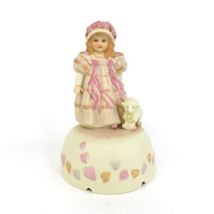 Vintage Little Bo Peep z pozytywką z barankiem od Schmid Moje ulubione rzeczy