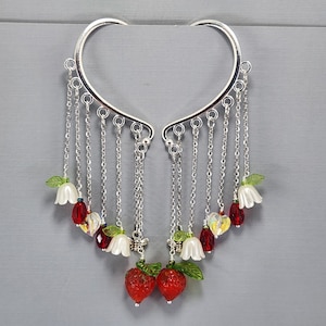 Ohrmanschetten Ohr wickeln Erdbeere baumeln Ohrmanschetten Silber Ohr wickeln Manschette kein Piercing Ohrringe Erdbeeren Blumen Bienen Ohrmanschetten Paar oder einzeln