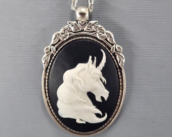 Unicorn Cameo Necklace Unicorn Cabochon Pendant Black White Cameo Unicorn Necklace Cameo Cabochon Silver Floral Bezel Necklace