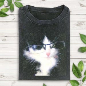 Vintage Wacky Cat Shirt, Funny Cat Shirt, Cute Cat Shirt, Meme Cat Shirt, 90s Style Tee, Cat Lover Gift, Gen Z Shirt, Stupid Gift