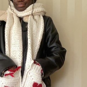 Valentina Scarf | Scarf With Divided Pockets | Women&#39;s Knit Crochet Scarf | Handmade Chunky Wool Scarf | High Quality | Fluffy Tassel Scarf