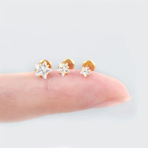 Labret con pasador de presión de estrella de circonita cúbica de 20 g/18 g/16 g • Pendiente de espalda plana sin rosca • Perno para trago • Perno para espalda plana • Perno para hélix • Perno para cartílago