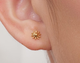 16G / 18G Titan Sonne Labret mit Innengewinde • Ohrring mit flacher Rückseite • Tragus Ohrstecker • Helix Ohrstecker • Cz Ohrstecker • Knorpel Ohrstecker • Nasen Ohrstecker