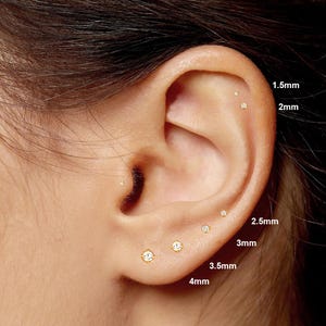 Titan Labret Ohrstecker, fadenlose Push Pin Ohrringe mit flacher Rückseite, winzige Tragus Ohrring, weiter vorne Helix Ohrring, Tragus Piercing Bolzen