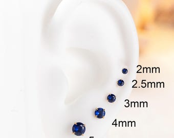 Saphir Blau CZ Titan Labret Ohrstecker, Push Pin Flache Rückseite Ohrringe winzigen Tragus Ohrring, Helix Ohrring, Tragus Piercing Bolzen