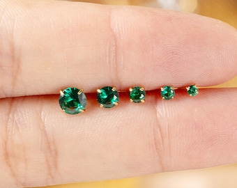Smaragd CZ Titan Labret Ohrstecker, Push Pin Flache Rückseite Ohrringe winzigen Tragus Ohrring, Weiterleitungs Helix Ohrring, Tragus Piercing Bolzen