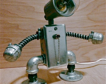 Robot Lamp (pull chain)