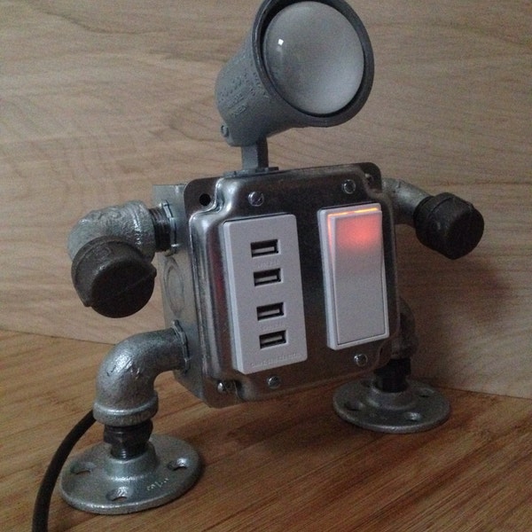 Robot lamp (Mr. I have 4 USB outlets)