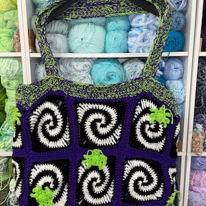 beetlejuice inspired crochet tote bag