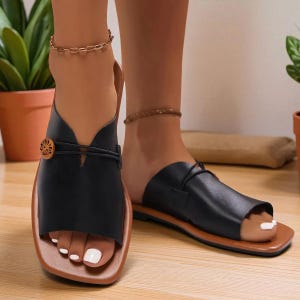 靴 CTHY CROSS LETHER DAD SANDALS Chanel Dad Sandals - Etsy