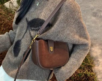 Bolso bandolera de piel de vacuno auténtica y suave para mujer: un bolso bandolera de lujo a la moda.