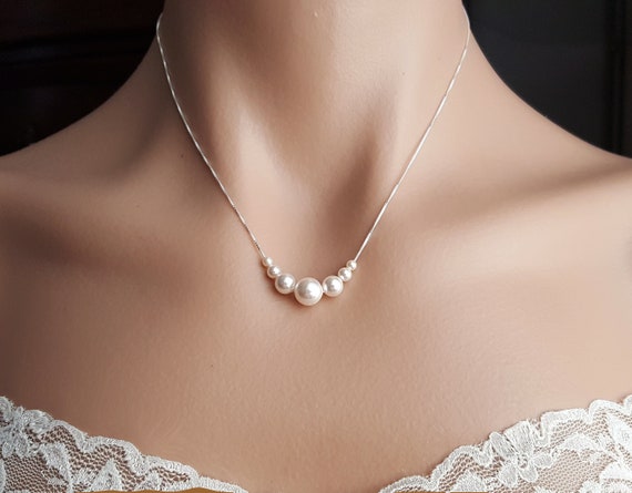 Mom Necklace With Diamonds in Silver or Gold | Jewelry by Johan - Jewelry  by Johan