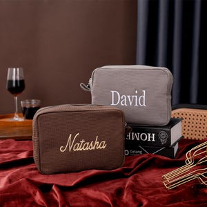 Makeup bag，Personalized Waffle Travel Cosmetic Bag - Custom Monogram Makeup Bag, Embroidered Toiletry Bag, Bridesmaid Gifts, Party Gift