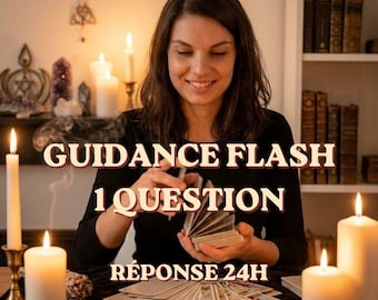 May include: A woman smiles while holding tarot cards, with lit candles and the text "GUIDANCE FLASH 1 QUESTION RÉPONSE 24H". The scene is set on a table with a dark cloth, with books and crystals in the background.