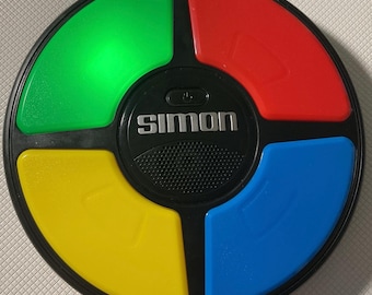 Gioco di memoria portatile Simon Says Hasbro 2019 con luci e suoni elettronici funzionanti