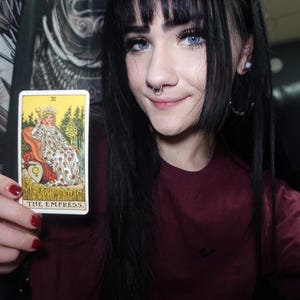 Drie toekomstvoorspellingen *Tarotlezen VIDEO* paranormale voorspelling, orakelkaarten, spirituele begeleiding, intuïtief inzicht, lezen zonder vragen