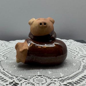 Enesco Pottery Pigs Salt & Pepper Shakers
