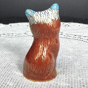 2” Tall 1950-70's Chinese Cloisonné Enamel Cat Figurine image 3