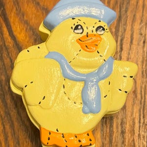 Vintage Folk Art Style Chick Shaped Ceramic Trinket Box