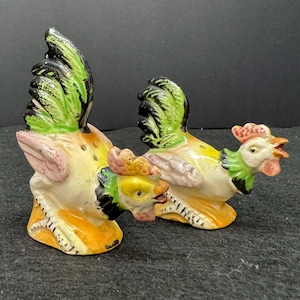 Made In Japan, Rooster and Hen Salt & Pepper Shaker Set