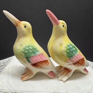 1921-44 Ceramic Bird Salt & Pepper Shakers