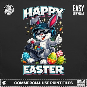 Könnte beinhalten: Eine digitale Illustration eines grauen Hasen mit Sonnenbrille, Kappe und Kopfhörern, der einen Videospiel-Controller hält. Die Worte "HAPPY EASTER" sind über und unter dem Hasen zu sehen. Bunte Ostereier und Karotten sind ebenfalls abgebildet.