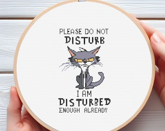 Funny Cat Cross Stitch Pattern: 6 Colors, 128x140 Stitches (PDF Download)