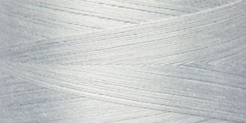 Superior King Tut 40 wt Variegated Cotton Thread #960 Morning Sky 2000 yd cone bild 2