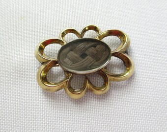 Vintage Victorian Oval Hair Mourning Brooch Looped Frame