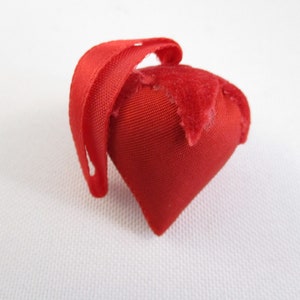 Vintage Red Strawberry Needle Emery Velvet Cap