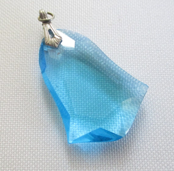 Vintage Necklace Pendant Faceted Blue Stone - image 2