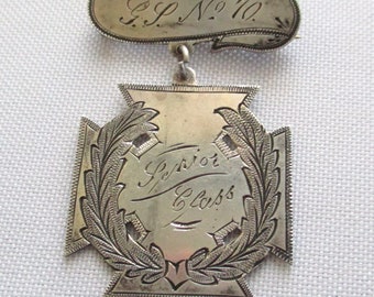 Vintage Senior Class Medal Brooch G. S. No. 70