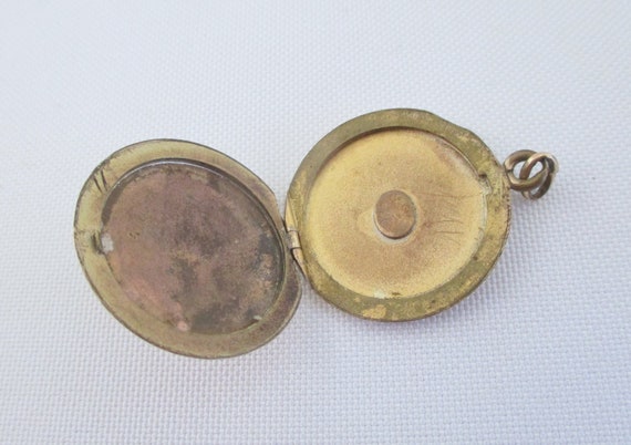 Vintage Locket Round Photo Holder with Monogram 1… - image 8