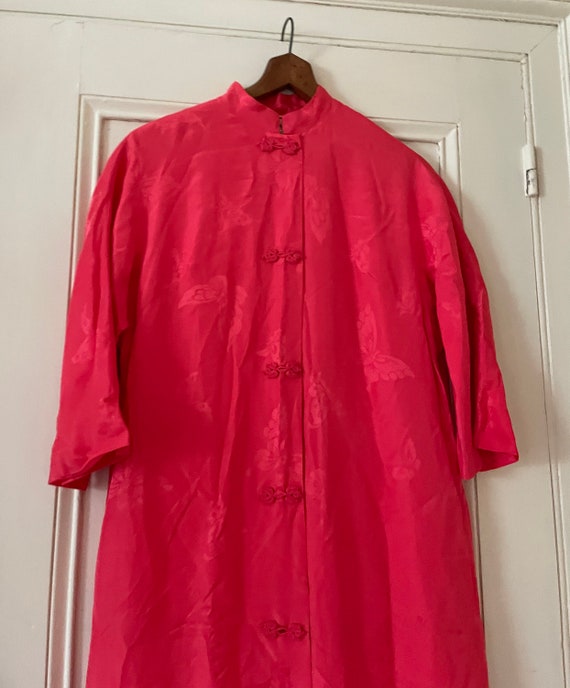 Vintage Dynasty Silk Robe Size Small British Crow… - image 1