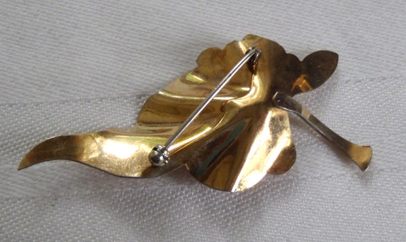 Vintage Krementz Pearl Leaf Brooch Gold Tone Metal - image 7