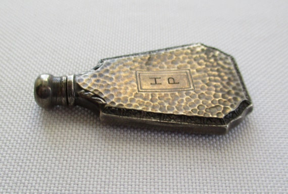 Vintage Webster Hammered Sterling Silver Perfume … - image 9