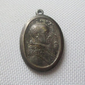 Vintage Medal Pope Pius XII and Maria Ad Nives