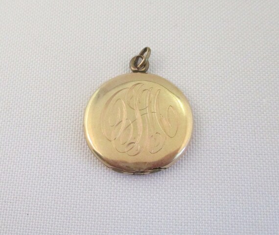 Vintage Locket Round Photo Holder with Monogram 1… - image 4