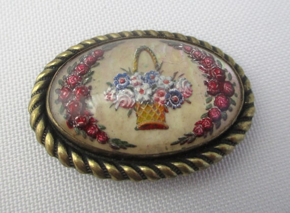 Vintage Brooch Victorian Reverse Carved Intaglio … - image 1