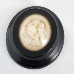 Vintage Ex Voto Carved Meerschaum Madonna and Child Reliquary