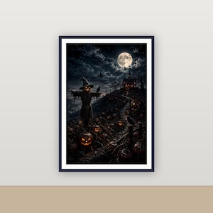 以下が含まれることがあります： 満月の下の暗い夜の風景を描いた額装されたウォールアートプリント。光るジャック・オー・ランタンの頭を持つ案山子がカボチャ畑に立っており、曲がりくねった小道が丘の上の遠くの照らされた家へと続いています。