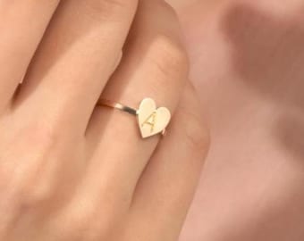 14k massief gouden hartinitiaalring – gepersonaliseerde briefring voor vrouwen, aangepaste gouden naamring, minimalistische fijne sieraden