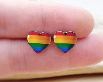 Regenbogen Herz Ohrstecker: Hypoallergener Stahl LGBT Pride Schmuck