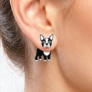 Brincos com orelhas de Boston Terrier: pinos de aço hipoalergênicos, plástico termoencolhível e resina, presente para amantes de cães.