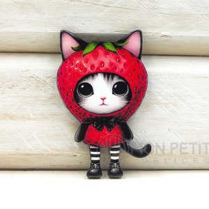 Strawberry cat wooden brooch, cat jewelry, laser cat pin, illustrated wood brooch, Christmas personalized gifts, birthday gift , cat lovers